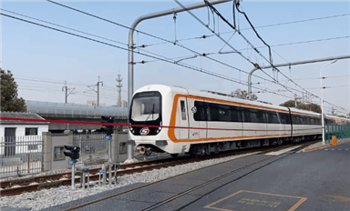 全球首發(fā)！中國中車正式交付首列全碳化硅永磁直驅列車