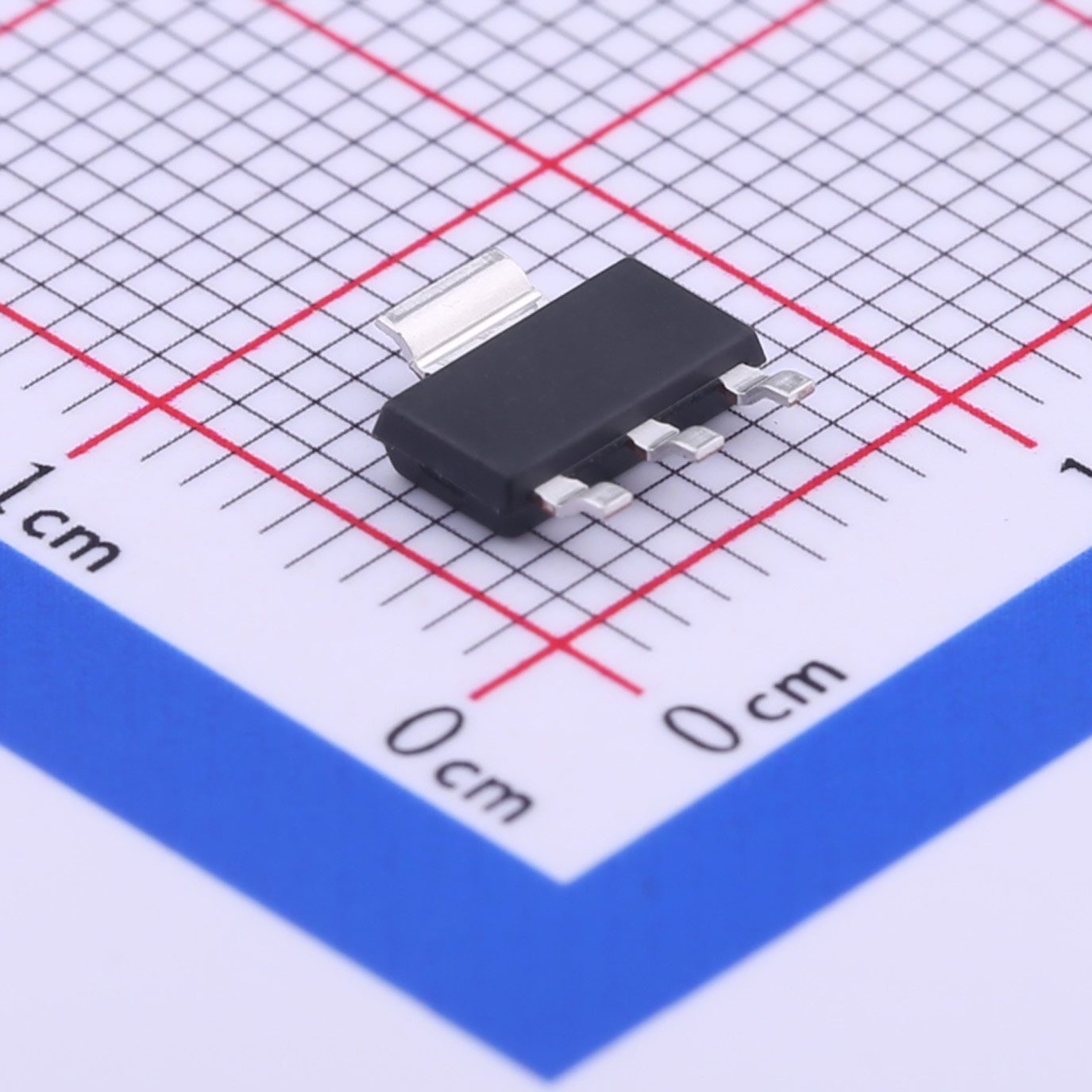 線性穩壓器1117-3.3